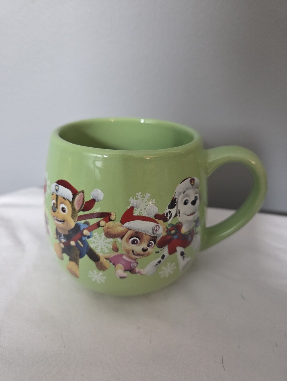 PAW PATROL Christmas Coffee Mug Teacup Cocoa Cup Dogs with Santa Hats Snowflakes